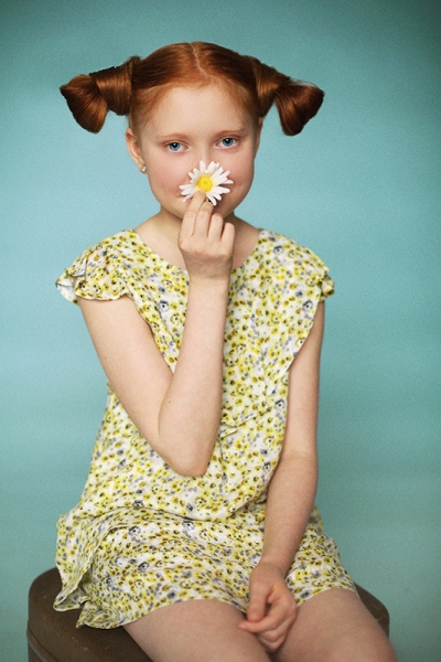 Девочка-ромашка