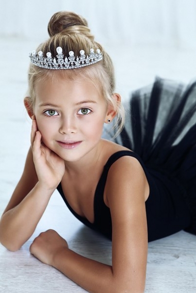 Маленький черный Лебедь