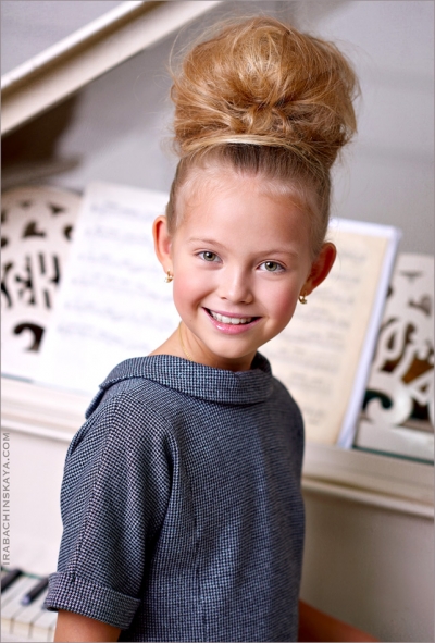 Сонечка!  14 марта детский яркий фотопроект с предоставлением одежды- запись в лс!