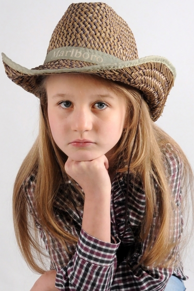 Грустная ковбойка. Поставьте лайк и она повеселеет :-) 