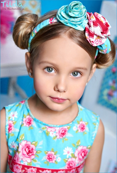 София! На проект 11 апреля есть места на 12,13 и 16 ч.! Запись у Фотографа или стилиста, одежда предоставляется!