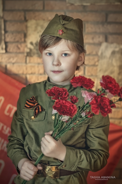 Поздравляем с Великой Победой!