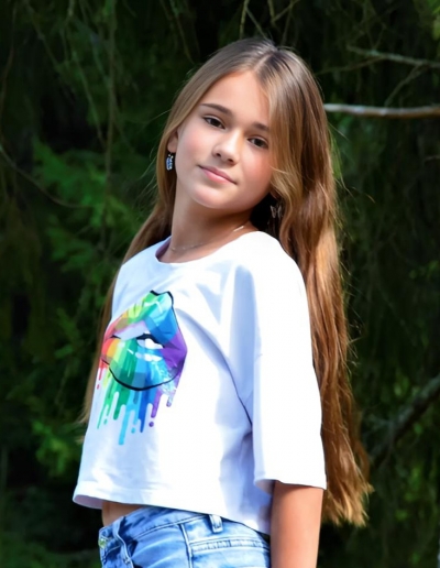 Юная актриса Валиева Настя, возраст 11 лет.